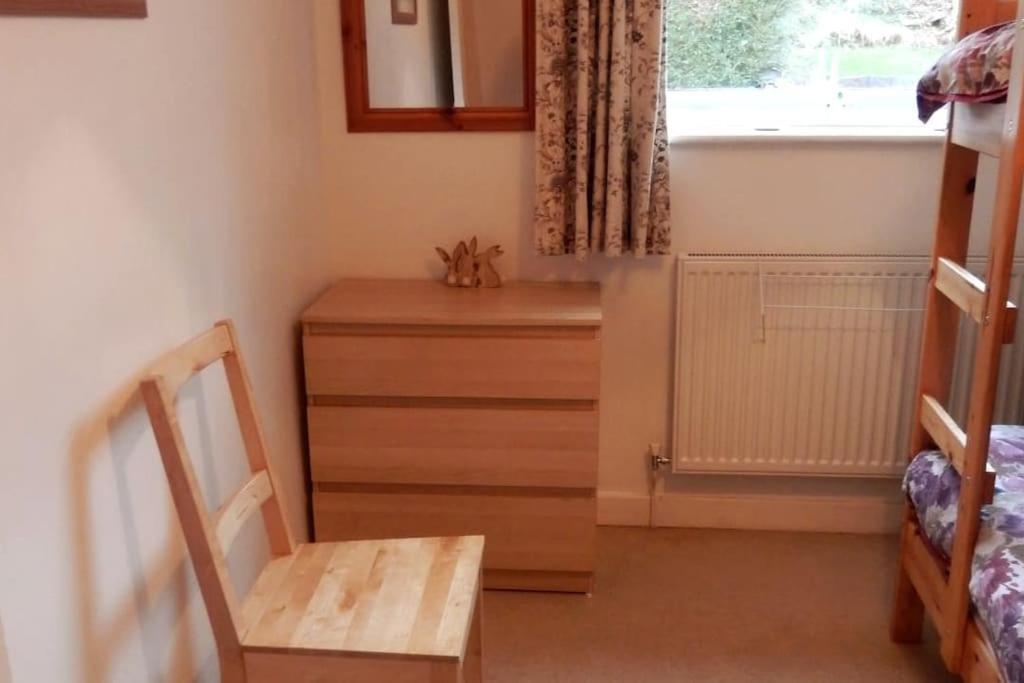 Welsh Holiday Home Sleeps 5 Close To Beaches & Mountains Nantlle Exterior photo